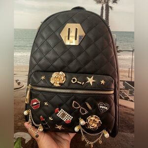 Aldo back pack with pins